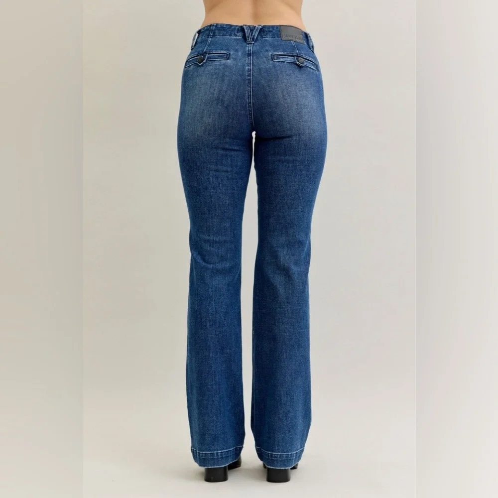 FEW LEFT! Judy Blue Full Size Mid Rise Bootcut Jeans with Welt Pockets Plus Size - Picture 6 of 16